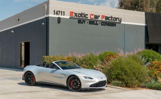 2022 Aston Martin Vantage Roadster