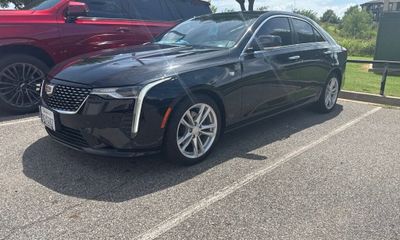 2023 Cadillac CT4 Luxury
