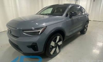 2023 Volvo C40 Ultimate Dark