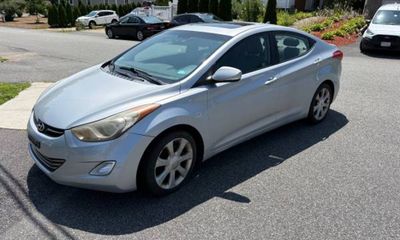 2011 Hyundai Elantra GLS Middle Grade