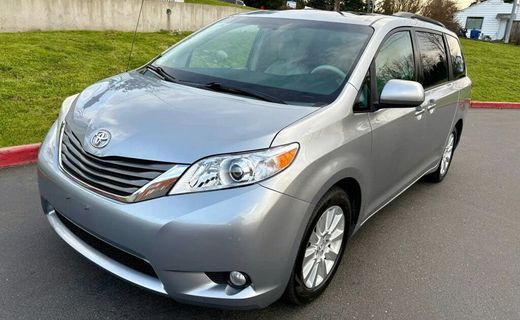 2013 Toyota Sienna XLE