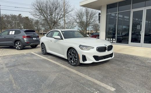 2026 BMW 230i