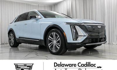 2024 Cadillac Lyriq LUX 1