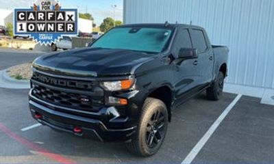 2024 Chevrolet Silverado Trail Boss Custom