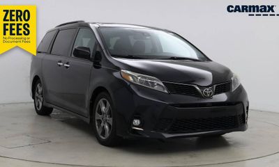 2018 Toyota Sienna SE Premium