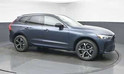 2026 Volvo XC60 Core