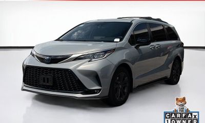 2024 Toyota Sienna XSE