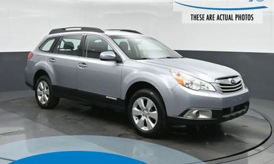 2012 Subaru Outback Base