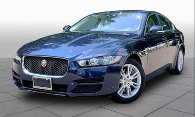 2019 Jaguar XE Premium