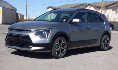2025 Kia Niro EX Touring
