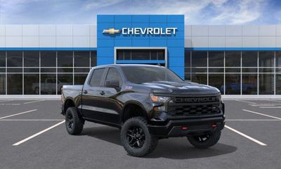 2026 Chevrolet Silverado Trail Boss Custom