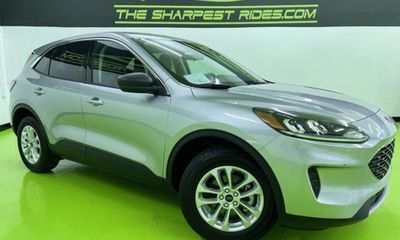 2022 Ford Escape SE