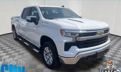 2024 Chevrolet Silverado LT