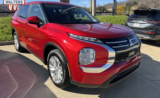 2026 Mitsubishi Outlander ES