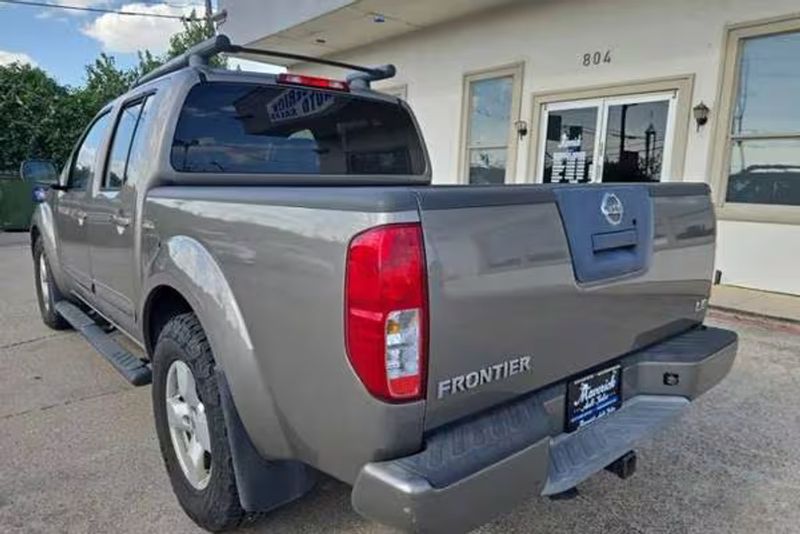 2007 Nissan Frontier — a typically priced live listing