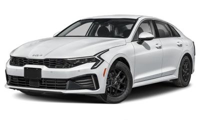 2025 Kia K5 LXS