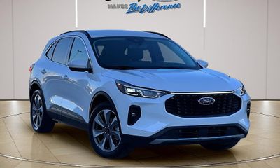 2025 Ford Escape Platinum