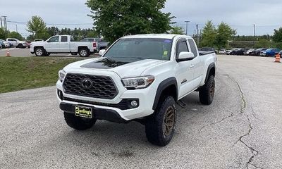 2022 Toyota Tacoma SR5