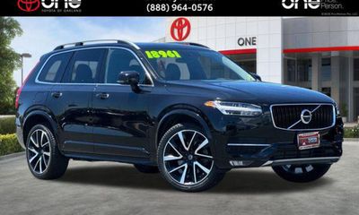 2019 Volvo XC90 Momentum