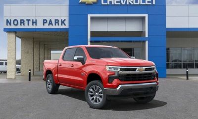2023 Chevrolet Silverado LT