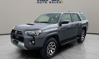 2023 Toyota 4RUNNER TRD Offroad