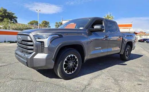 2022 Toyota Tundra SR5