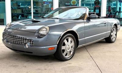 2005 Ford Thunderbird Deluxe