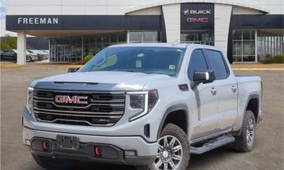 2024 GMC Sierra AT4