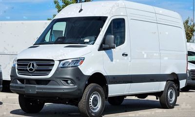 2025 Mercedes-Benz Sprinter 907 VS30