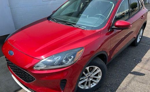 2020 Ford Escape SE
