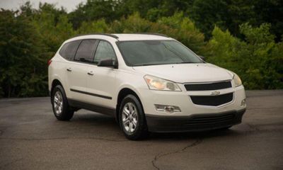 2011 Chevrolet Traverse LS