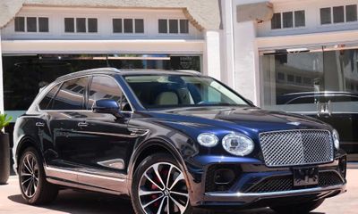 2022 Bentley Bentayga V8