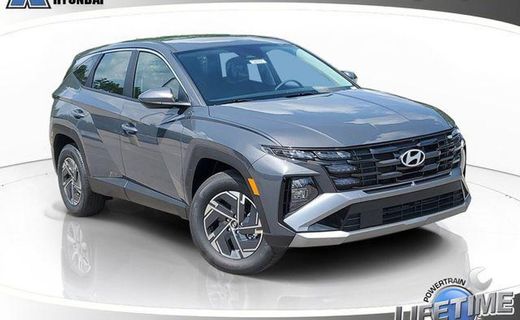 2026 Hyundai Tucson Blue SE