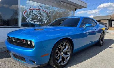 2015 Dodge Challenger SXT