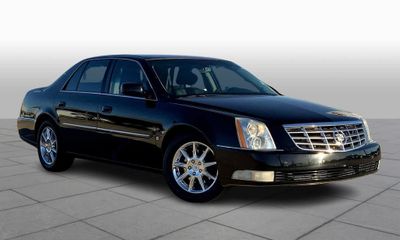 2010 Cadillac DTS Luxury