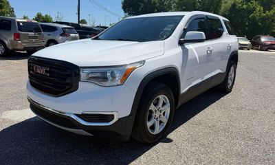 2018 GMC Acadia SLE 1