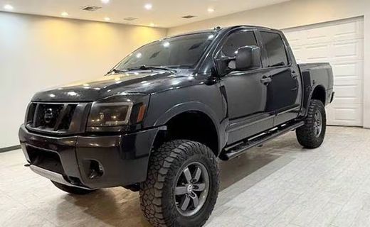 2015 Nissan Titan