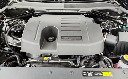 2026 Land Rover Defender 110 SE