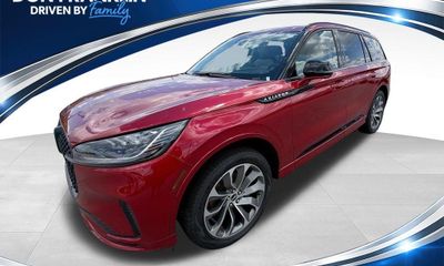 2026 Lincoln Aviator Base