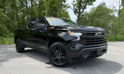2023 Chevrolet Silverado RST