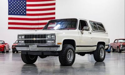 1990 Chevrolet Blazer Base