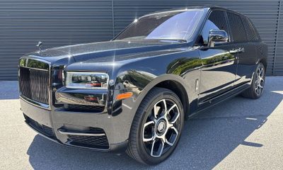 2023 Rolls-Royce Cullinan Black Badge