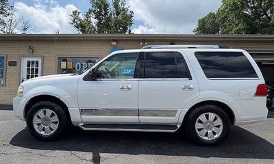 2009 Lincoln Navigator Base