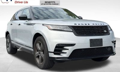 2025 Land Rover Range Velar P250 Dynamic SE
