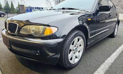 2002 BMW 325XI XI
