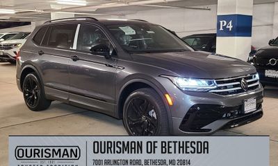 2023 Volkswagen Tiguan SE R Line