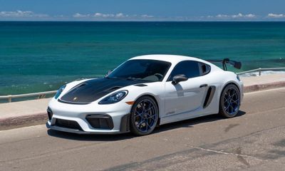 2025 Porsche 718 Cayman GT4 RS