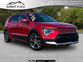 2023 Kia Niro LX