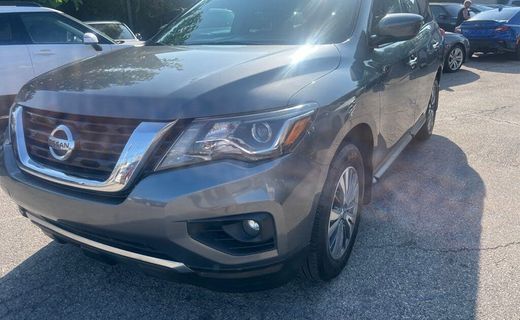 2020 Nissan Pathfinder SV