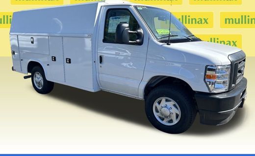 2025 Ford E-350 Super Duty